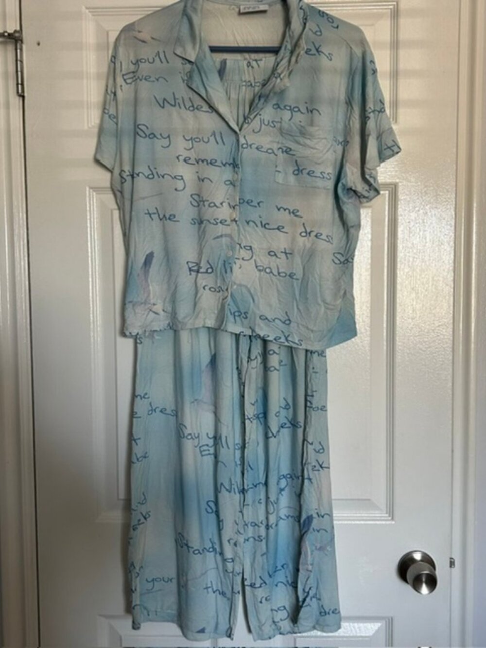 Taylor Swift 1989 (Taylor's Version) Wildest Dreams Pajama Set